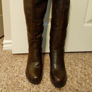 Brown wedge boots
